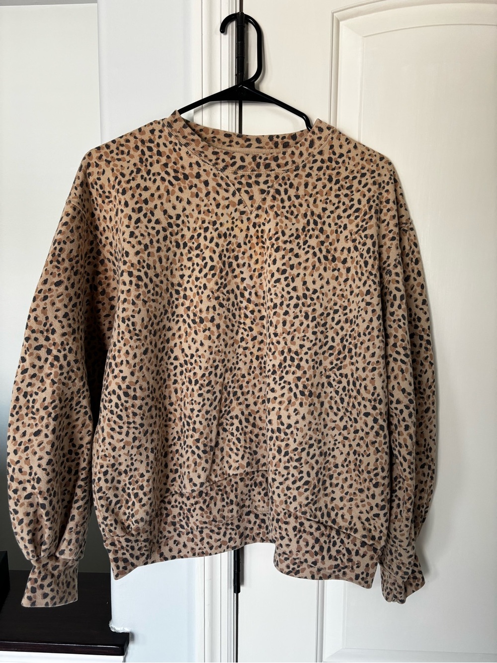 Abercrombie & Fitch Tan Leopard Crewneck Sweater
